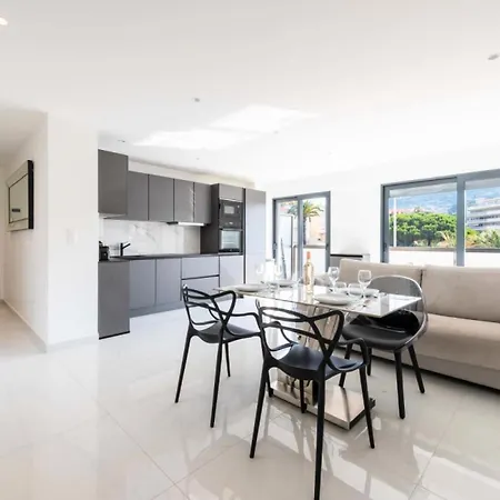 2p Traversant, Centre Cannes, Rue D'antibes - 2p Traversant, Centre Cannes, Rue D'antibes Mae-3343 Κάννες