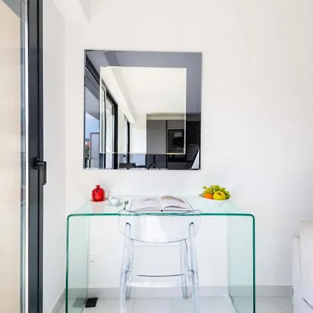 Διαμέρισμα 2p Traversant, Centre Cannes, Rue D'antibes - 2p Traversant, Centre Cannes, Rue D'antibes Mae-3343 *