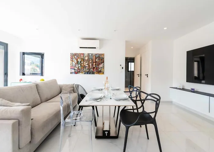 2p Traversant, Centre Cannes, Rue D'antibes - 2p Traversant, Centre Cannes, Rue D'antibes Mae-3343